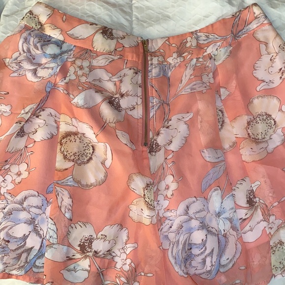 Floral Two piece set - Picture 4 of 5